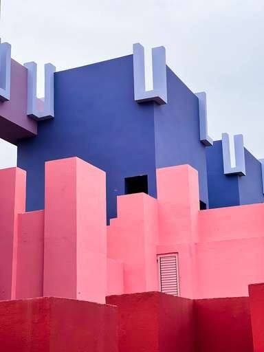 Arquitectura en rosa y azul